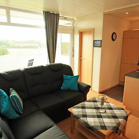 N09-008 * Heiligenhafen